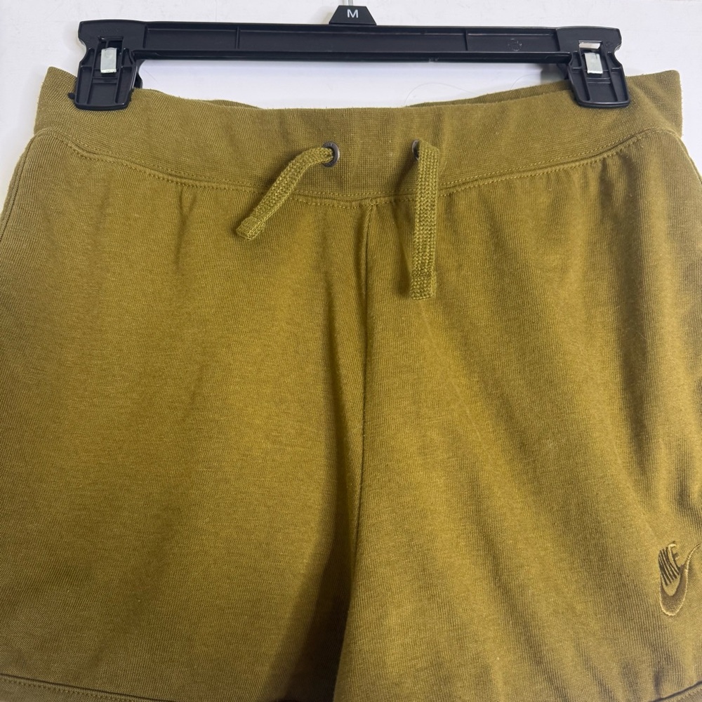 Nike olive green athletic athliesure shorts - Picture 3 of 5